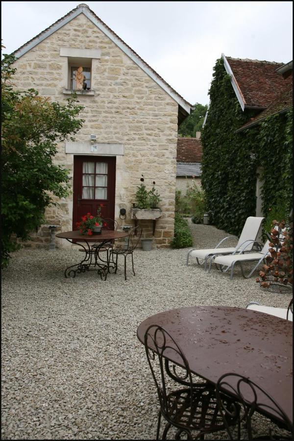 Chambres Et Table D'Hotes, Maisonnettes Individuelles Dans Propriete Privee Vézinnes Dış mekan fotoğraf