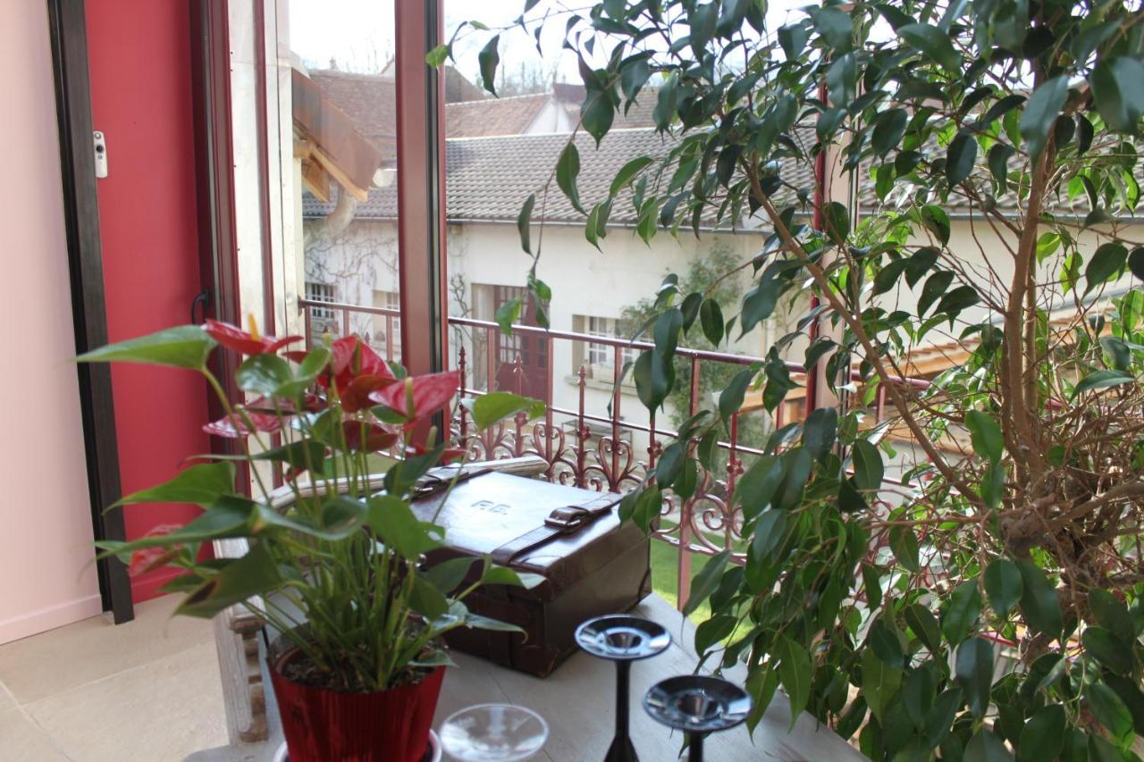 Chambres Et Table D'Hotes, Maisonnettes Individuelles Dans Propriete Privee Vézinnes Dış mekan fotoğraf
